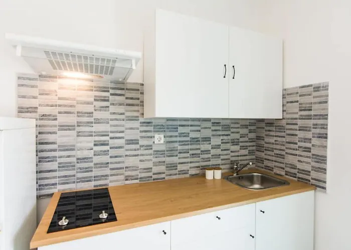 Διαμέρισμα Mama Roza Mit Blick Auf Wasser By Interhome *