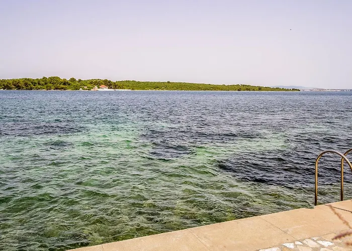 Διαμέρισμα Mama Roza Mit Blick Auf Wasser By Interhome
