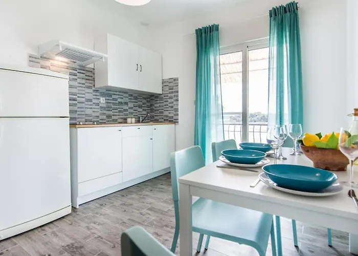 Mama Roza Mit Blick Auf Wasser By Interhome Apartment Pašman