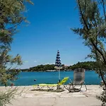 Mama Roza Mit Blick Auf Wasser By Interhome Pašman