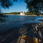 Διαμέρισμα Mama Roza Mit Blick Auf Wasser By Interhome Pašman