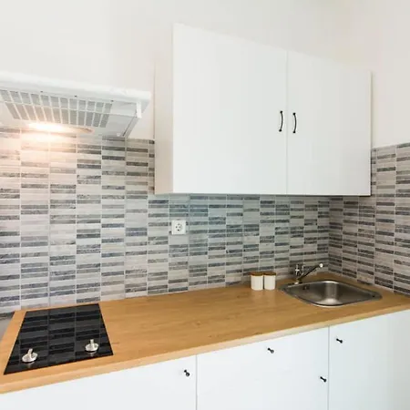 Апартаменты Mama Roza Mit Blick Auf Wasser By Interhome *